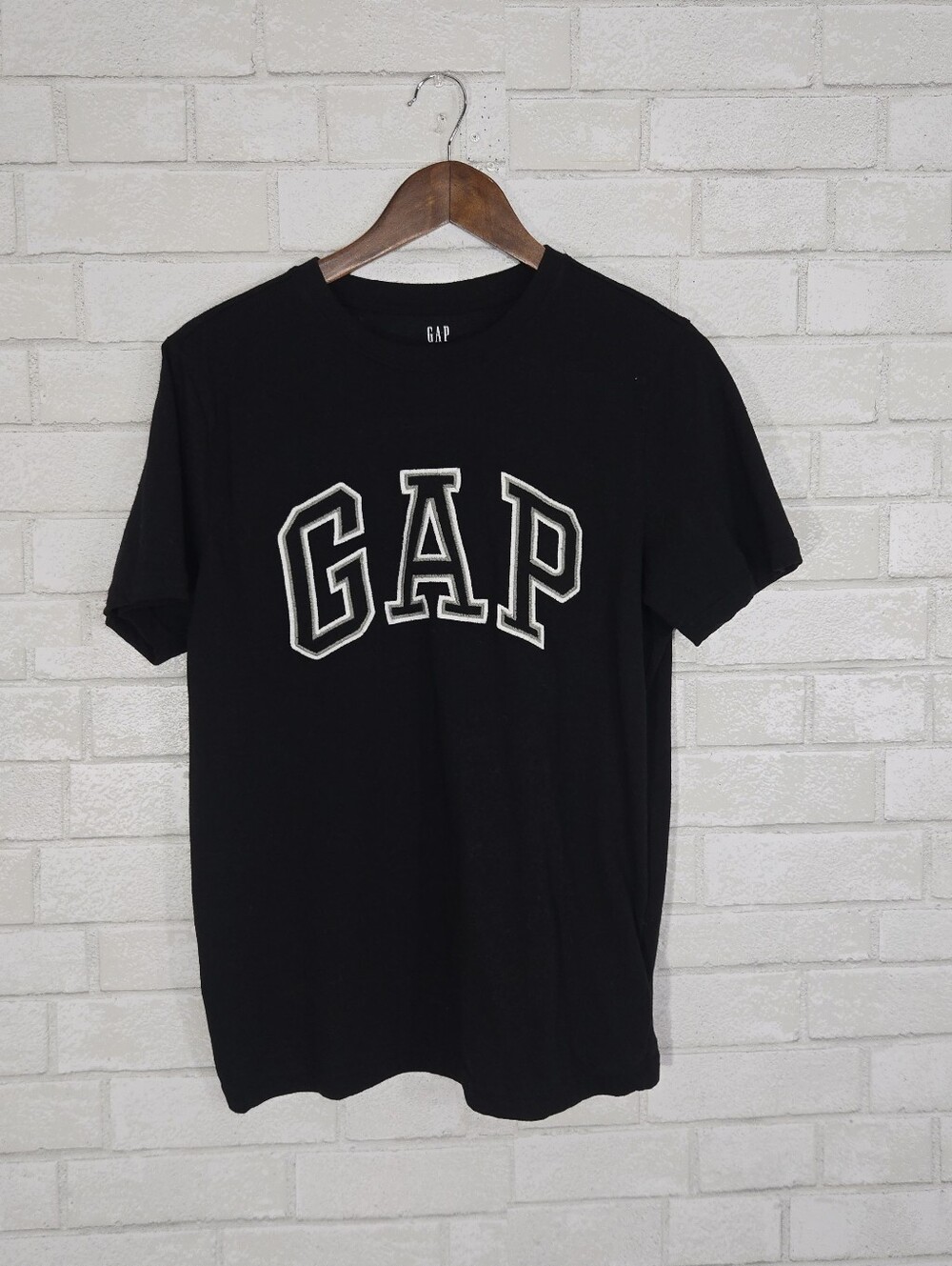 GAP short sleeve tee